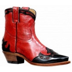 Deerlite Red / Tianjin Black snip toe short Boot by BOULET